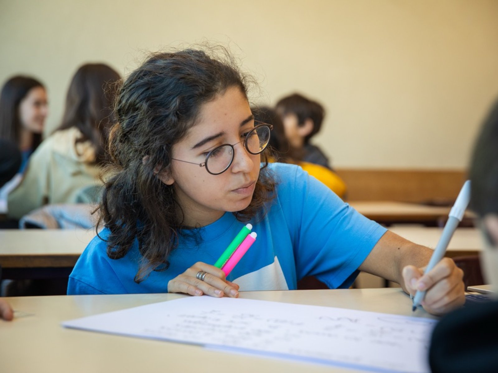 Alunos Alpha em atividade de aprendizagem